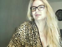 Hello! I am Penelope from the USA, divorced and ready for new adventures. I am 50 years old, I am independent, self-confident and I know what I want. A bit dominant, but I also like to please others. I love music, traveling, good food and wine. I am thirsty for new experiences and that